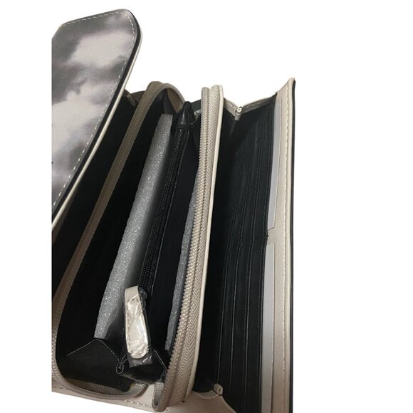 Vera Wang Tie-Dye Crossbody Wallet Purse Magnetic Closure Adjustable Strap NWT - Picture 6 of 8